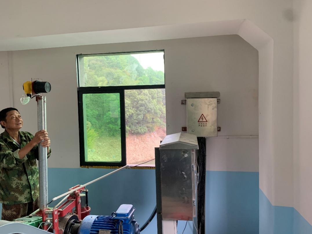 大禹一體超聲波液位計.jpg 大禹一體超聲波液位計.jpg